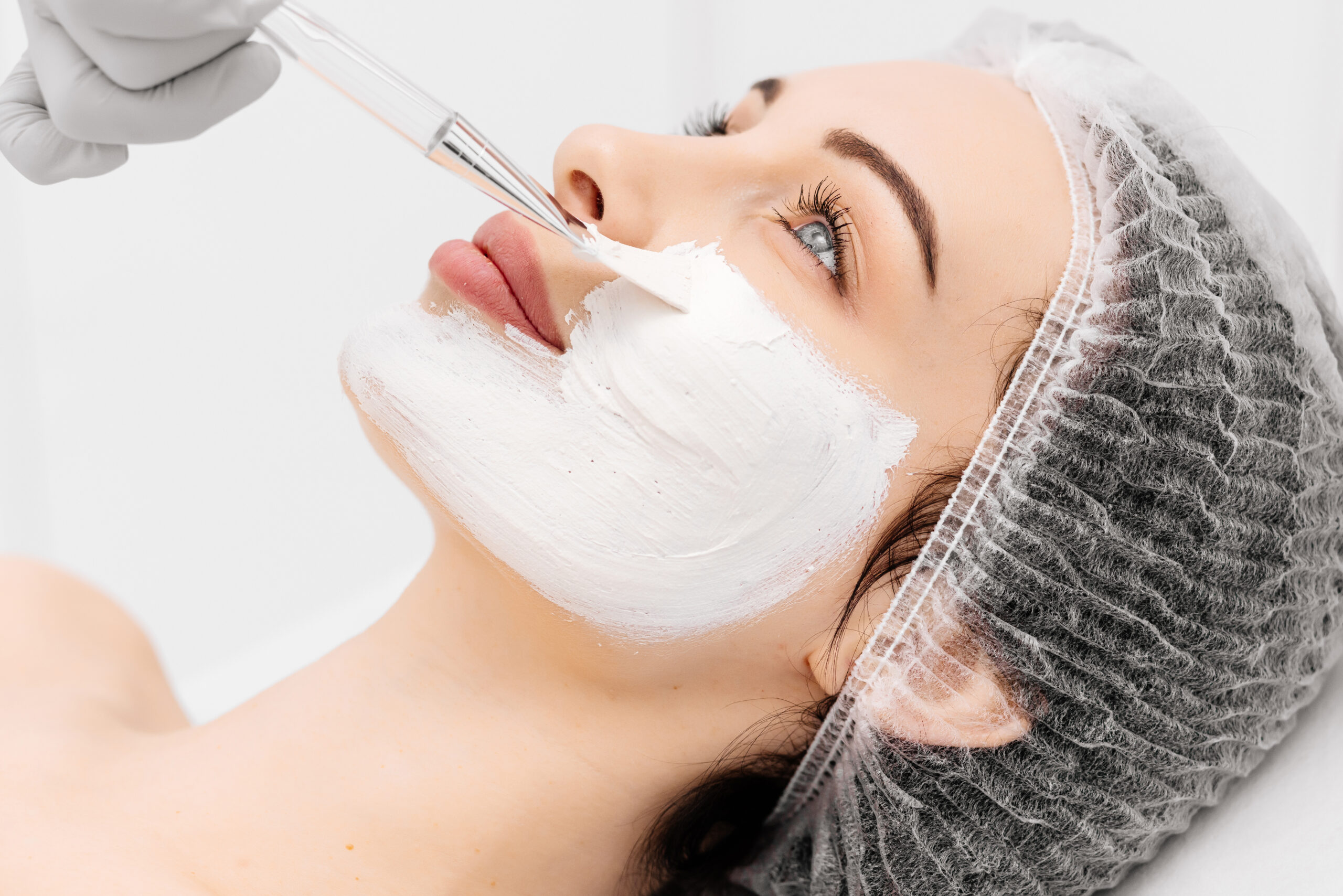 Skin-nova anti-age tretmani – maska za lice Anti-age tretmani u kozmetičkom salonu Skin-nova – obnavljajuća maska za lice